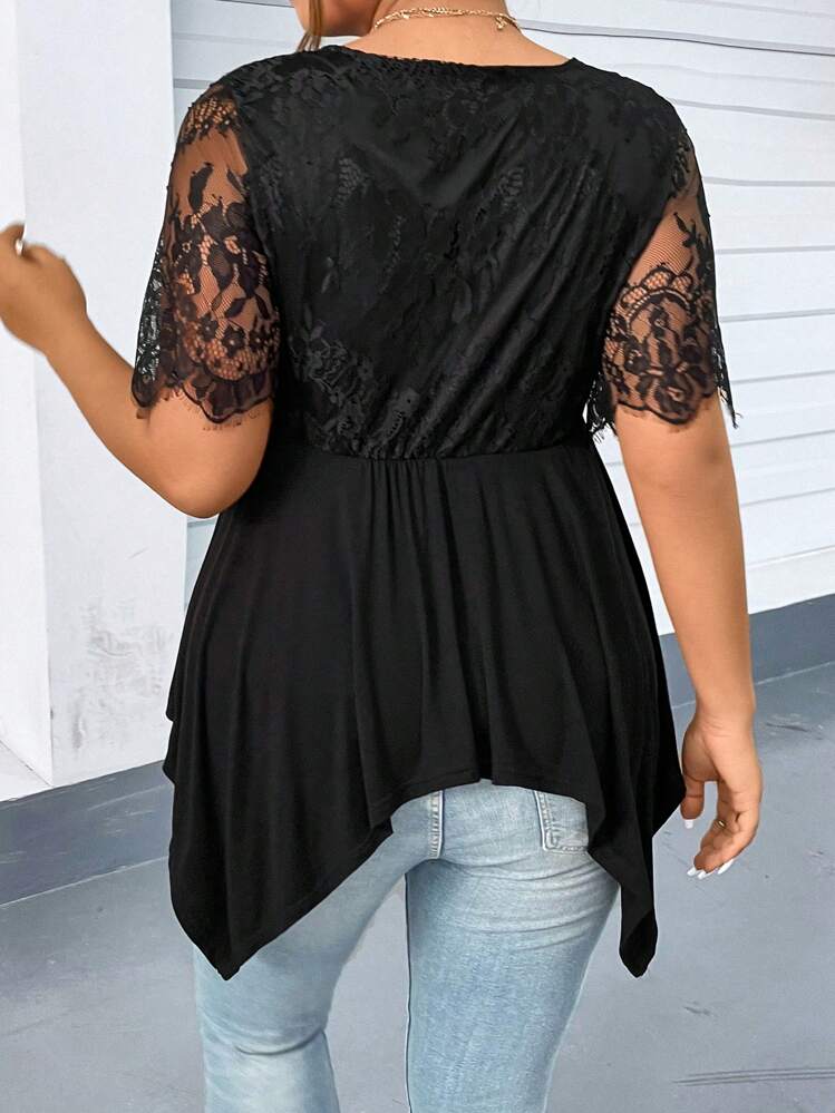 SHEIN LUNE מידות גדולות תחרה ניגודית מכפלת אי סימטרית חולצות טי - שחור - ראה 2