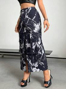 SHEIN X Danna Paola SHEIN ICON Falda cargo con estampado de dibujo con bolsillo lateral con solapa