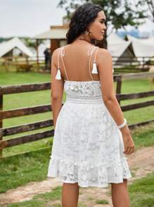 SHEIN VCAY Talla grande Vestido de tirantes con encaje en contraste bajo con fruncido