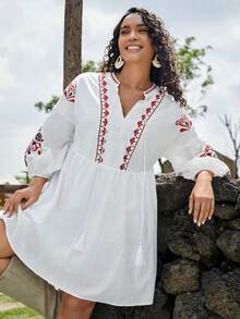 SHEIN VCAY 大碼印花流蘇繫帶領落肩袖娃娃裙 - 白色 - 查看 3