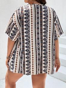 SHEIN VCAY Plus Geo Print Open Front Summer Kimono & Shorts - Multicolor - View 2