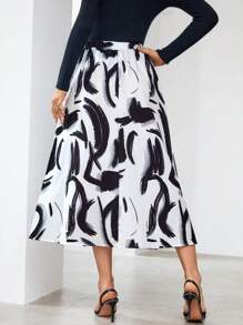 SHEIN Privé Allover Print High Waist Flare Skirt - Black and White - View 2