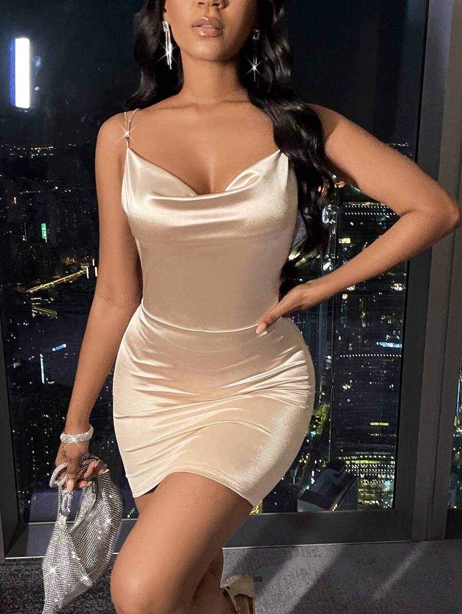 Allurite 垂領緞面吊帶緊身連衣裙 - 香檳色 - 查看 1