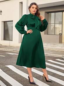 SHEIN Privé Plus Robe À Nœud Manches Bouffantes