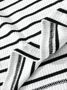 SHEIN Cô gái Tween In sọc Ống tay áo Áo thun - Đen và trắng - Xem 6