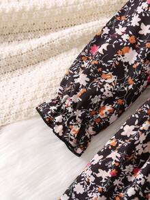SHEIN Young Girl Ditsy Floral Print Flounce Sleeve Dress - Multicolor - View 5