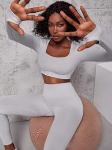 Yoga Basic 無縫高彈運動T恤和緊身打底褲