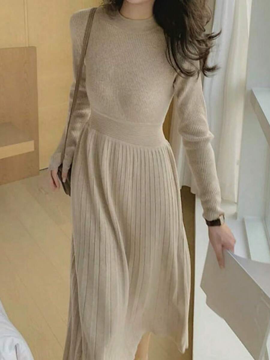 素色百褶下擺毛衣洋裝 - 卡其色 - 查看 1
