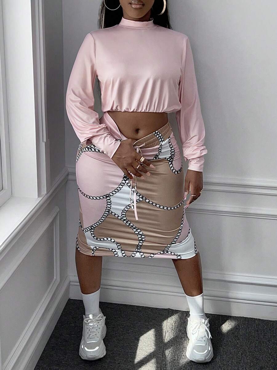 Slaydiva Mock Neck Crop Sweatshirt & Chain Print Skirt - Pink - View 1