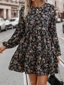 SHEIN Clasi Hängerkleid mit Blümchen Muster, Laternenärmeln, Rüschenbesatz,