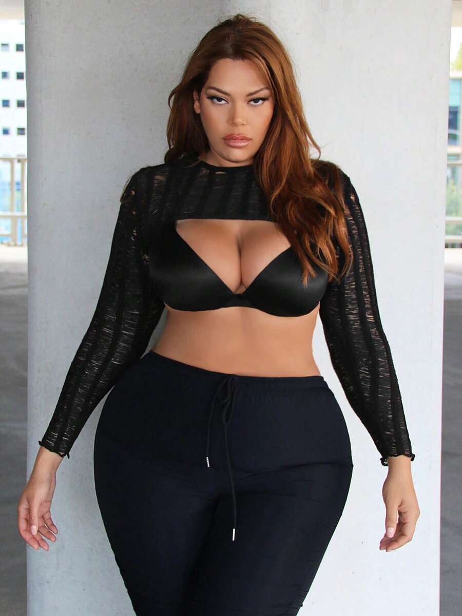 SHEIN SXY 性感挖空純色大碼女士上衣 - 黑色 - 查看 1