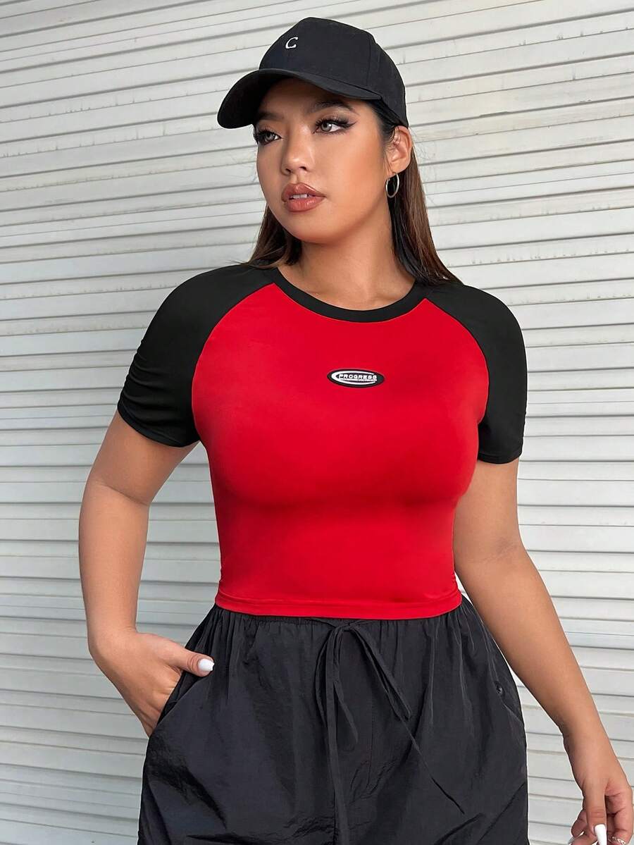 SHEIN EZwear Plus Letter Patched Detail Raglan Sleeve Tee - Red - View 1