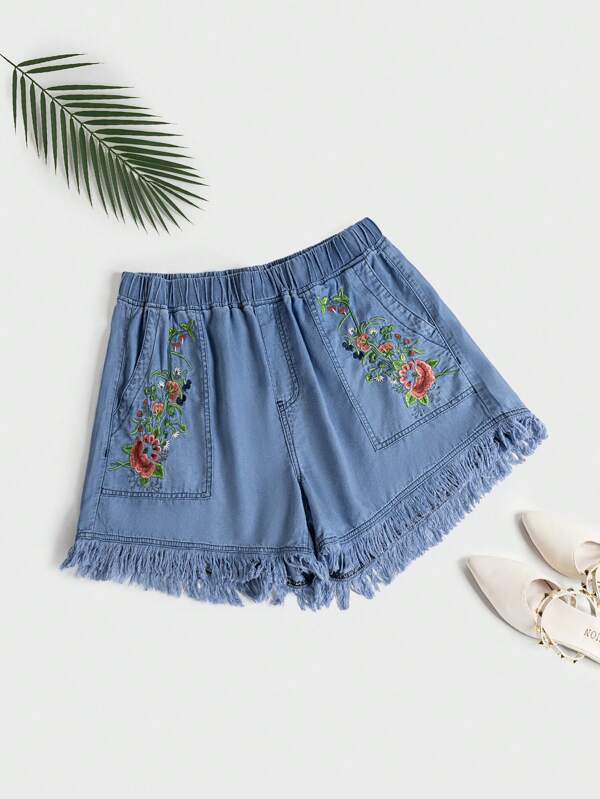 SHEIN LUNE 大碼花卉刺繡毛邊牛仔短褲
