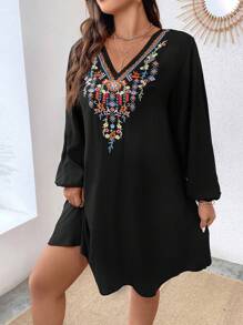 EMERY ROSE Talla grande Vestido con bordado floral de manga farol