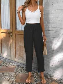 SHEIN Frenchy Trang trí ren Cami ngọn & Dây thắt lưng Quần - Đen và trắng - Xem 3