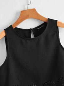 SHEIN LUNE 鏤空貝殼邊背心上衣 - 黑色 - 查看 4