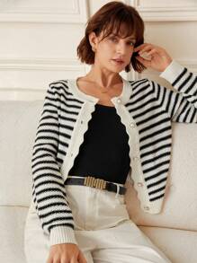 Poéselle 条纹扇贝边纽扣前开衫、长袖上衣、秋冬针织毛衣 - 黑與白 - 查看 1