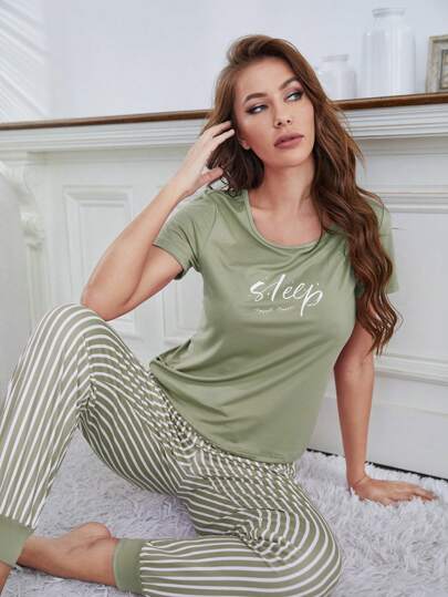Miss Vinta Letter Graphic Tee Gestreepte Pants PJ Set Pajama Holiday Season view 6
