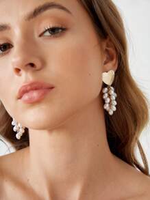 SHEIN Belle 1 đôi Cá nhân hóa Đúng mốt Kết cườm Tua Tim Dangle Hoa tai - trắng - Xem 5