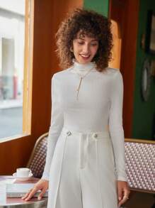 SHEIN Frenchy 高領紋理質感T恤 - 白色 - 查看 2