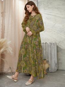 Seusyu 满版印花荷叶边袖荷叶边下摆罩衫端庄长袖连衣裙 - 彩色 - 查看 4