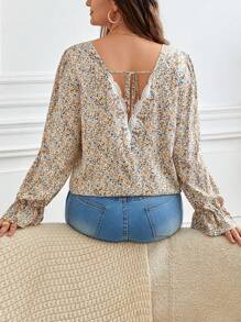 SHEIN Frenchy Plus Ditsy Floral Print Tie Back Flare Sleeve Blouse - Multicolor - View 1