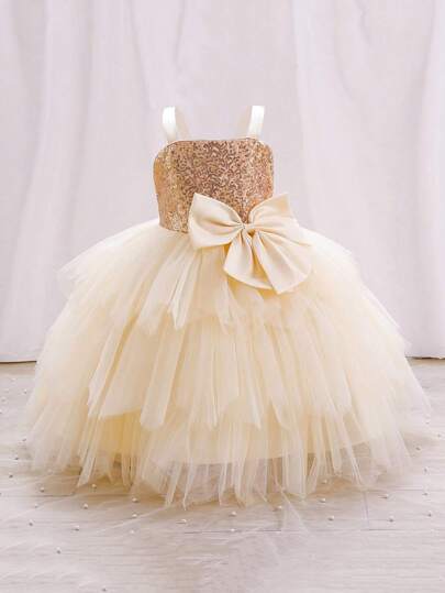 SHEIN Glamorique Kids Vestido de fiesta de bodas para niña joven con lentejuelas brillantes, dobladillo de malla asimétrico decorado con gran lazo, adecuado para fiestas de cumpleaños, bodas, anfitrionas o damas de honor