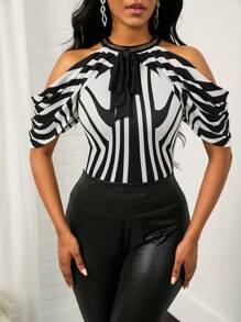 SHEIN Lady 條紋圖案挖肩褶邊T恤 - 黑與白 - 查看 5