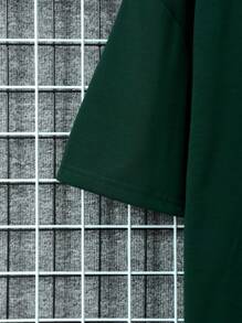 Men Building And Slogan Graphic Tee - Dark Green - View 3