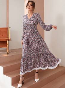 Mulvari 小碎花凸花蕾絲細節荷葉邊燈籠袖洋裝