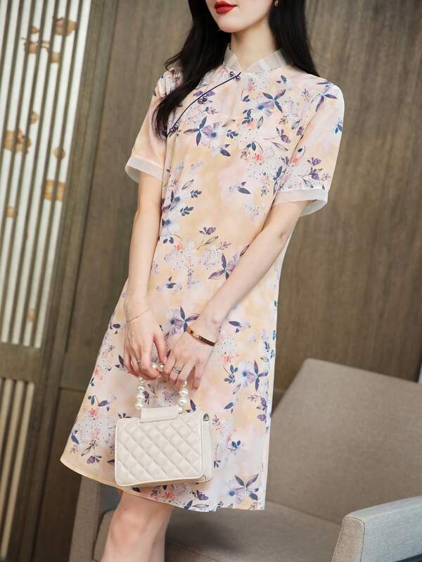 Abiti con stampa floreale collo mao