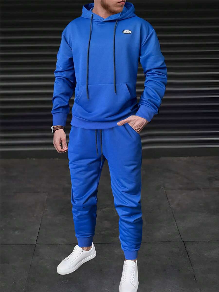 Manfinity Homme 男士字母貼布袋鼠口袋抽繩連帽衫和運動褲 - 寶藍色 - 查看 1