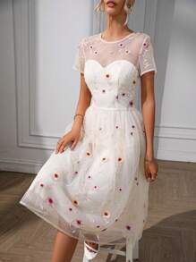 SHEIN Privé Thêu hoa Váy lưới che phủ - Màu be - Xem 3