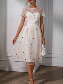 SHEIN Privé Thêu hoa Váy lưới che phủ - Màu be - Xem 4