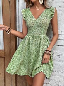 SHEIN Frenchy 小碎花露背打結荷葉邊連衣裙 - 綠色 - 查看 5
