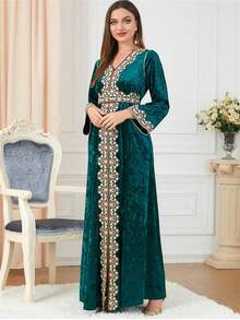 时尚端庄女士天鹅绒连衣裙，V领蕾丝滚边开衩下摆腰带卡夫坦摩洛哥长袍，饰有刺绣，适合秋冬季穿着。 - 綠色 - 查看 5
