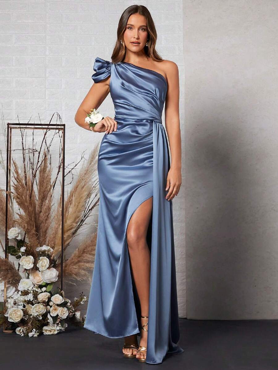 SHEIN Belle 不对称领口褶皱开叉大腿缎面伴娘礼服优雅正式晚会舞会婚礼宾客礼服，适合毕业典礼、晚宴派对礼服