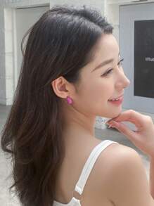 DAZY Đúng mốt Kim loại Tối giản Sáng bóng Tai Trụ - Màu Hồng Tươi - Xem 2