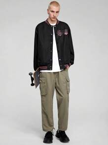 GAWX Hombres Cazadora tipo bomber con estampado de letra y dibujos animados ribete de rayas de hombros caídos - Negro - Ver 7