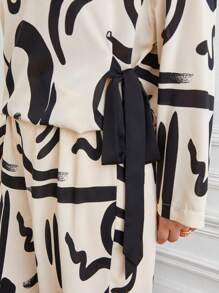 SHEIN Frenchy 大碼圖案印花落肩袖上衣&闊腿褲 - 杏色 - 查看 3