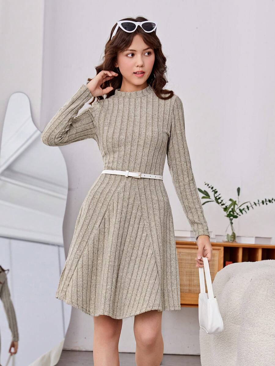 Thiếu niên cô gái Cổ giả Đồ đan Ribbed Đầm Không có thắt lưng - Màu be - Xem 1