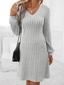 SHEIN Clasi Chất rắn Cổ v Đồ đan Ribbed Đầm - Màu Xám nhạt - Xem 3