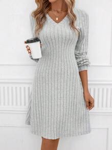SHEIN Clasi Chất rắn Cổ v Đồ đan Ribbed Đầm - Màu Xám nhạt - Xem 6