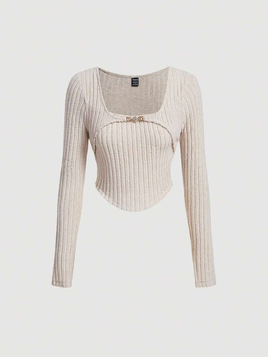 SHEIN MOD 素色條紋針織水鑽鏈條細節弧形下擺T恤 - 米色 - 查看 1