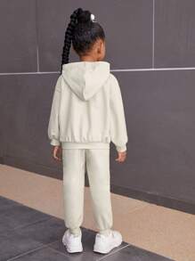 SHEIN Cô Gái Trẻ Đồ họa Hoạt hình Thả vai Áo Hoodie & Quần thể thao - Màu be - Xem 2