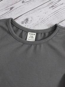 SHEIN 男嬰字母補丁細節拼接邊T恤和短褲