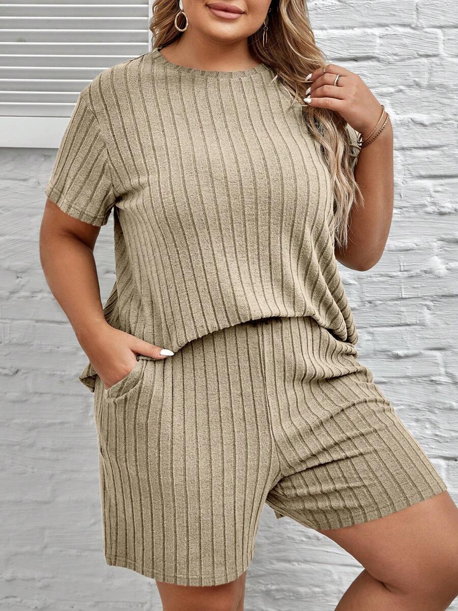 SHEIN LUNE Talla grande Shorts con camiseta tejido de canalé - Albaricoque - Ver 1