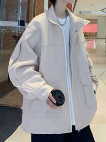 Manfinity Hypemode 寬鬆版型男士落肩外套,字母拼貼和翻蓋口袋 - 米色 - 查看 3