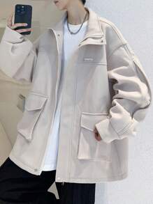 Manfinity Hypemode 寬鬆版型男士落肩外套,字母拼貼和翻蓋口袋 - 米色 - 查看 5