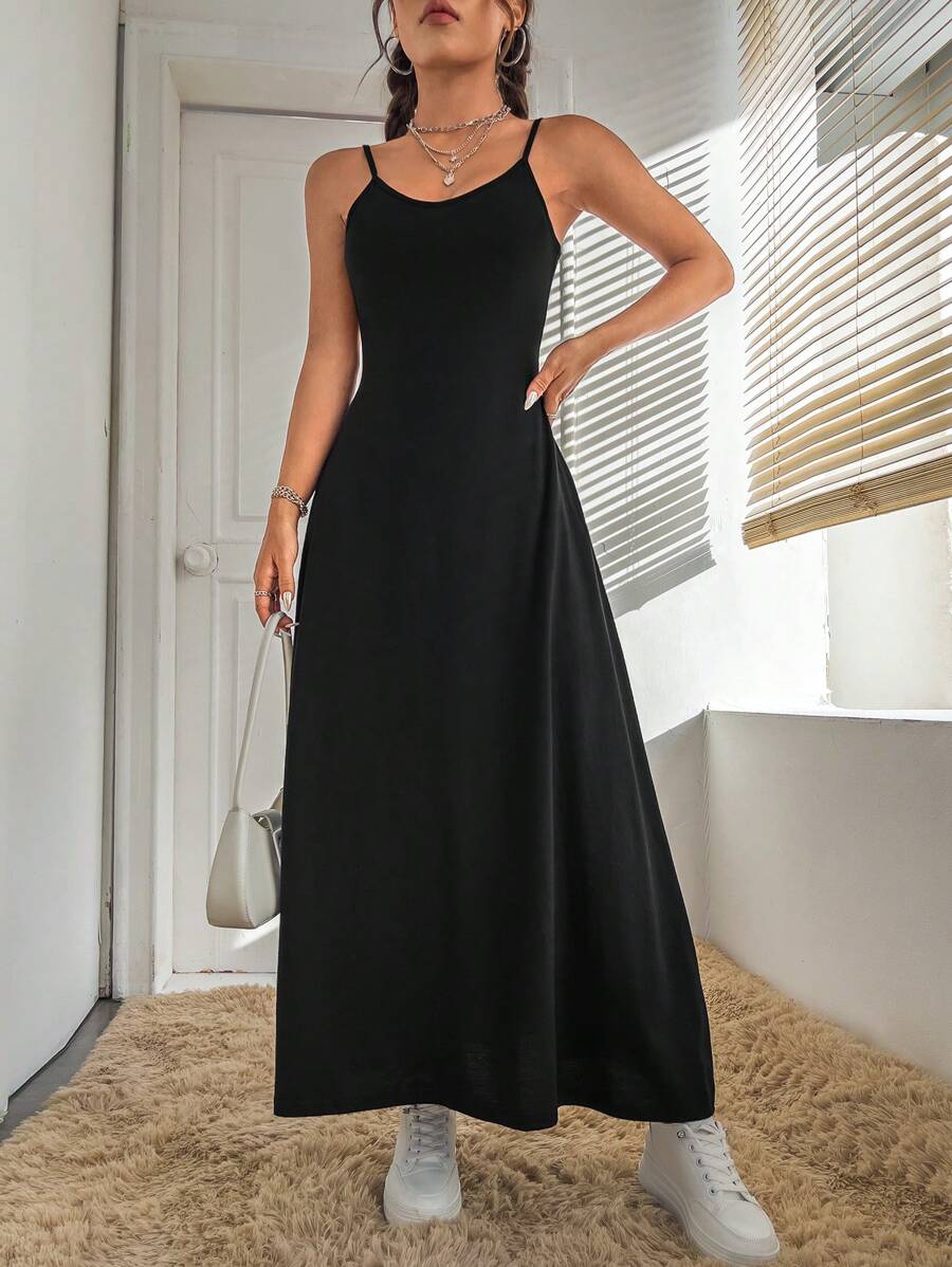 SHEIN PETITE Vestido de tirantes unicolor - Negro - Ver 1